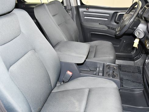 Used 2014 Honda Ridgeline Sport image 39