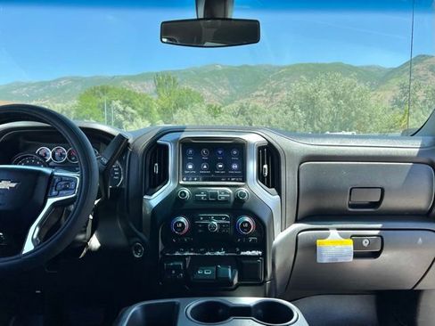 Used 2019 Chevrolet Silverado 1500 LT w/ True North Edition AWD/4WD image 16