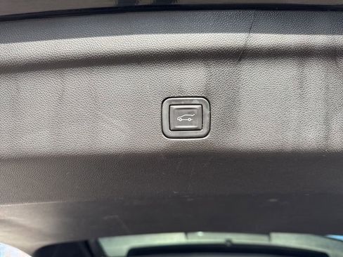 Certified 2023 Chevrolet Tahoe LT AWD/4WD image 13