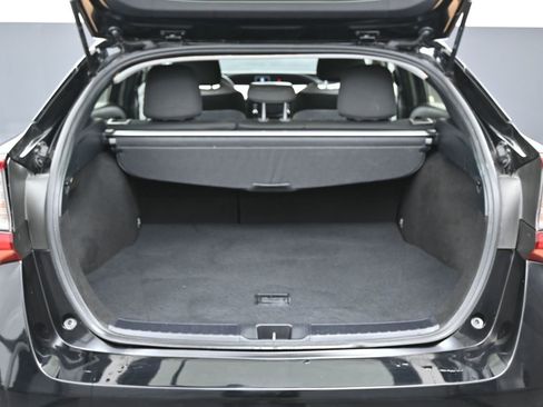 Used 2022 Toyota Prius LE image 15