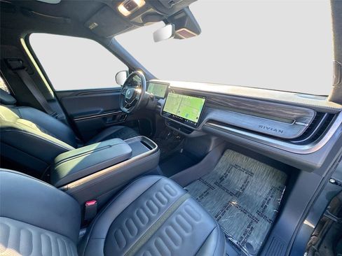 Used 2022 Rivian R1T Launch Edition image 26