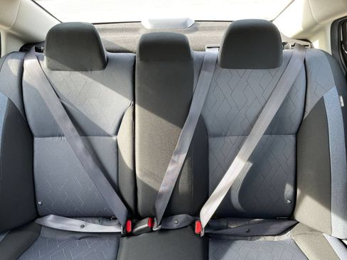 Used 2025 Nissan Versa SV FWD image 38