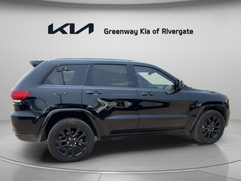 Used 2021 Jeep Grand Cherokee Laredo X AWD/4WD image 8