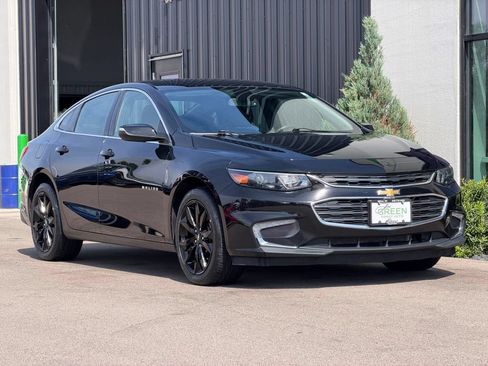 Used 2018 Chevrolet Malibu LT FWD image 4