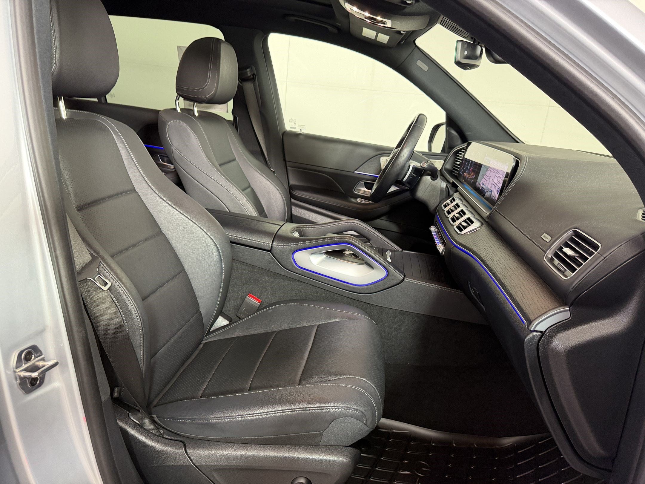 Certified 2024 Mercedes-Benz GLS 450 4MATIC image 25