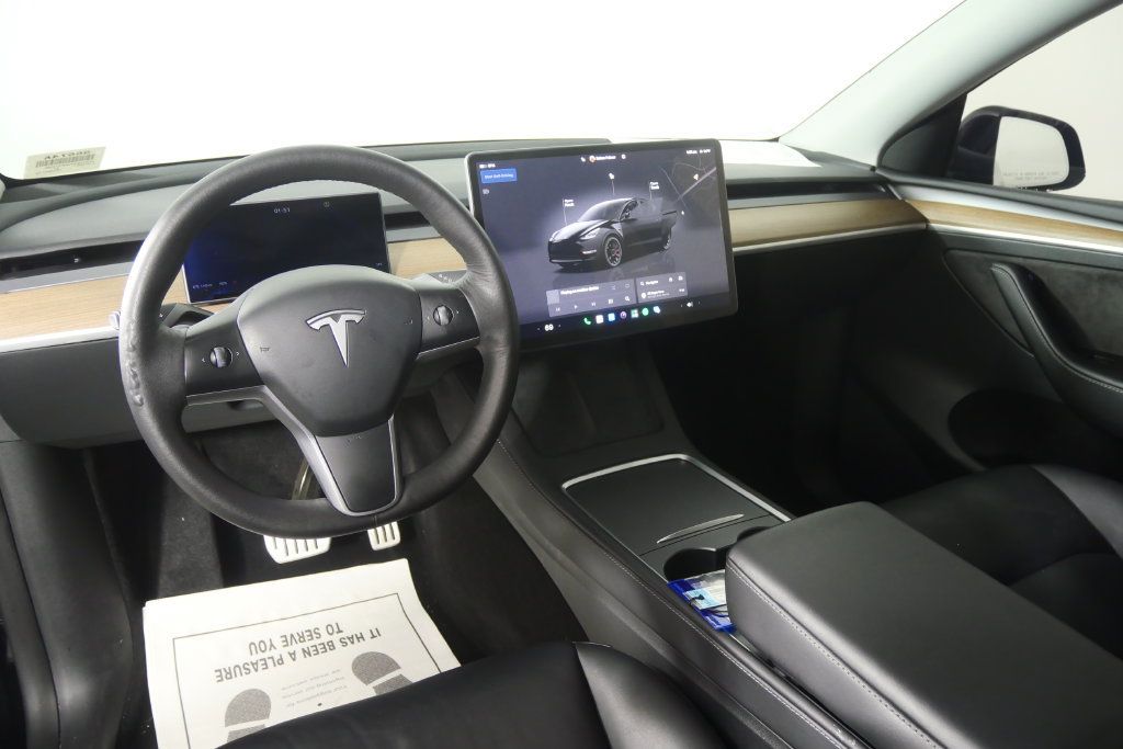 Used 2022 Tesla Model Y Performance AWD/4WD image 17