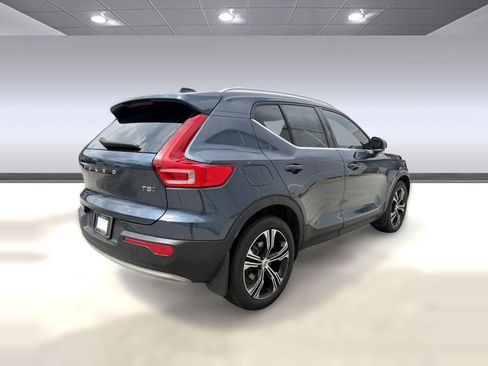 Used 2022 Volvo XC40 T5 Inscription AWD/4WD image 9