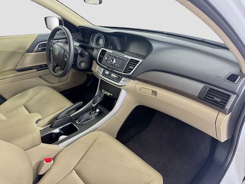 Used 2015 Honda Accord LX image 23