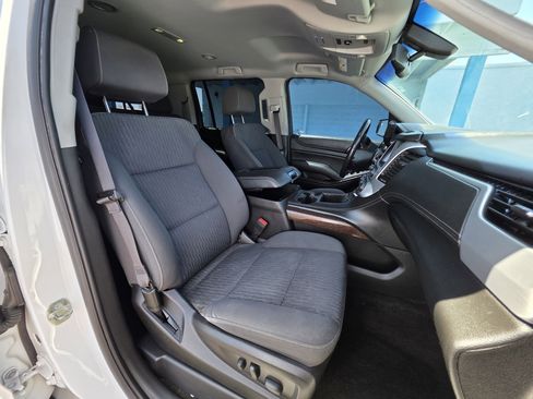 Used 2018 GMC Yukon XL SLE w/ Convenience Package image 16