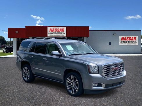Used 2019 GMC Yukon Denali w/ Denali Ultimate Package AWD/4WD image 3