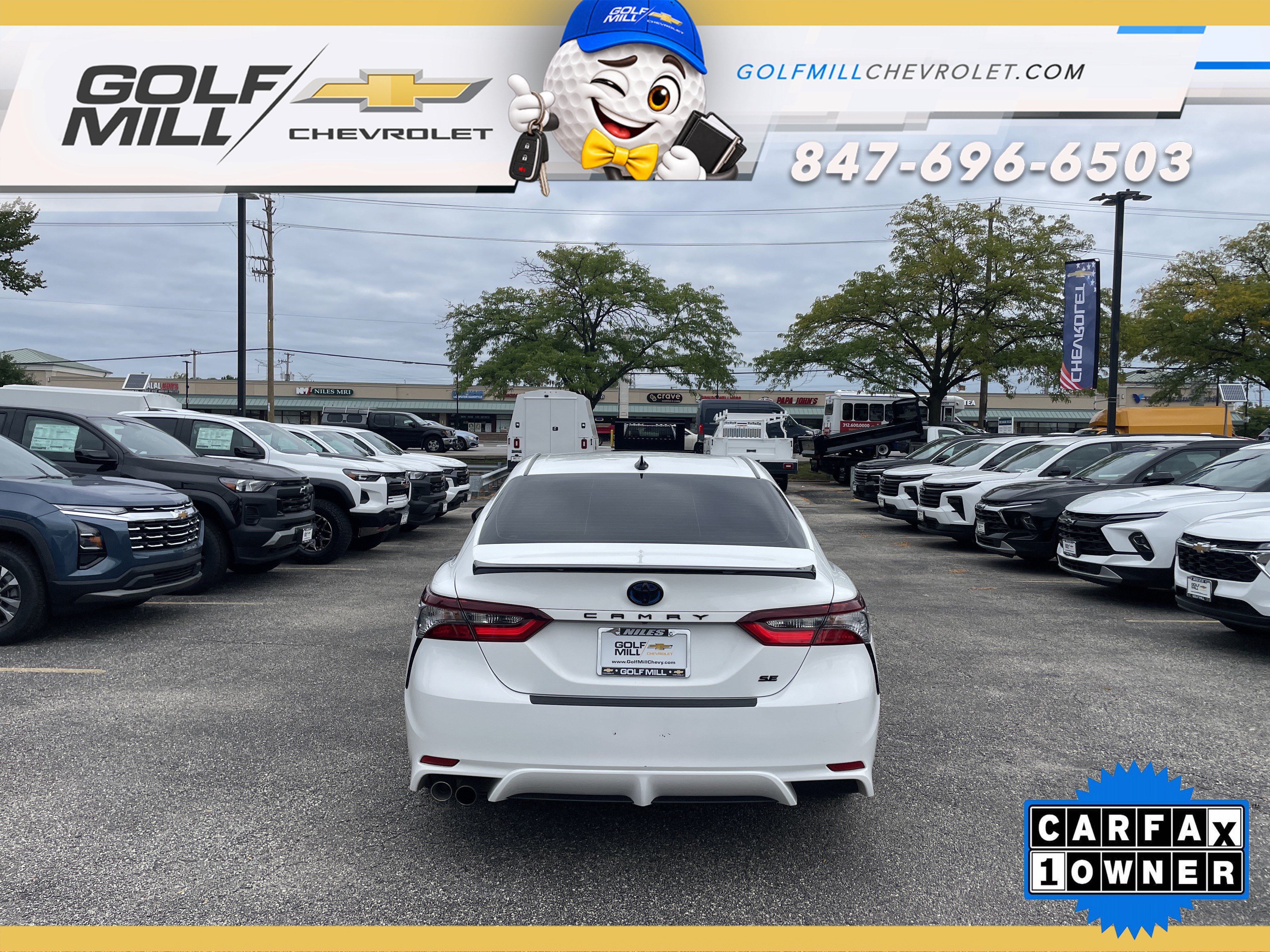 Used 2024 Toyota Camry SE w/ Convenience Package FWD image 8