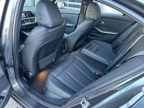 Used 2019 BMW 330i xDrive Sedan w/ Convenience Package image 18
