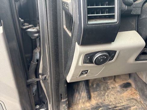 Used 2018 Ford F150 XL w/ Equipment Group 101A Mid image 24