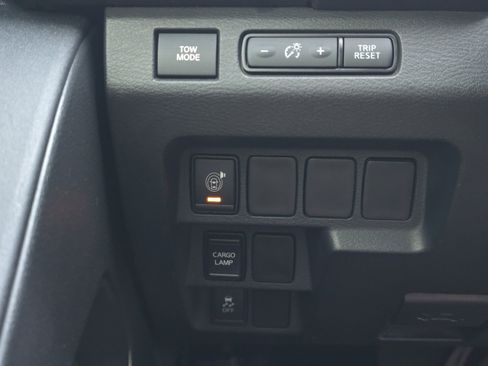 Certified 2022 Nissan Frontier S w/ Technology Package RWD image 23