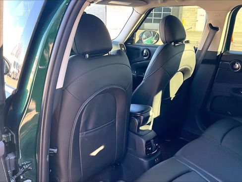 Used 2019 MINI Cooper Countryman SE w/ Premium Package image 12