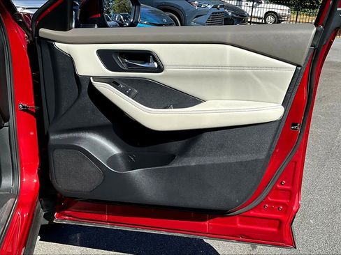 Used 2022 Nissan Rogue SL w/ SL Premium Package image 22