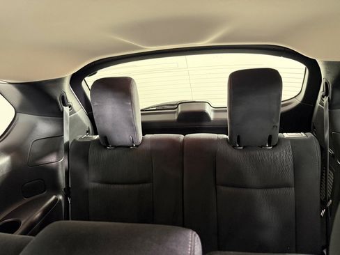 Used 2014 Nissan Pathfinder SV AWD/4WD image 18