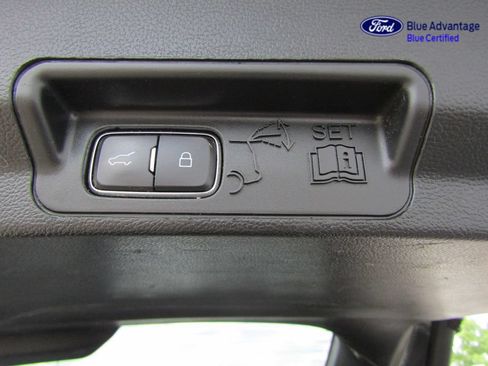 Certified 2020 Ford Explorer XLT w/ Equipment Group 202A AWD/4WD image 31