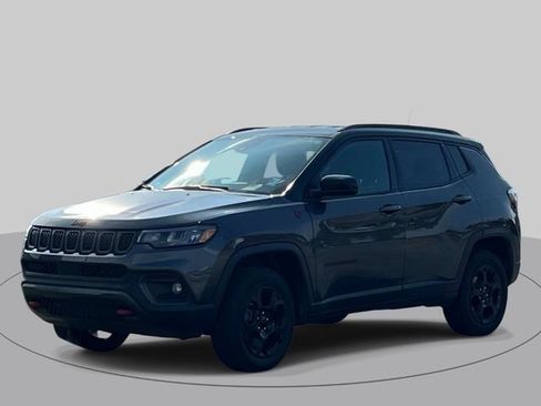 Used 2024 Jeep Compass Trailhawk AWD/4WD image 7