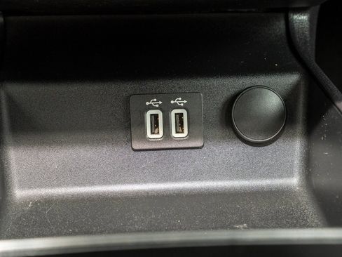 Used 2020 Ford Fusion Energi Titanium image 11