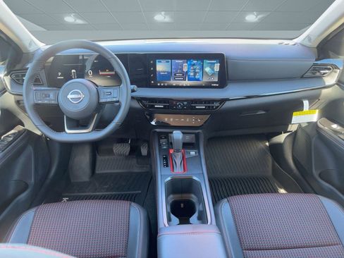 New 2026 Nissan Kicks SR w/ Cold Weather Package image 15