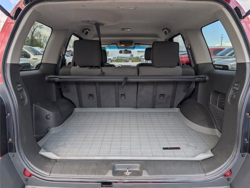 Used 2015 Nissan Xterra X AWD/4WD image 12