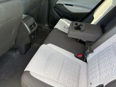 Used 2023 Chevrolet Equinox LS FWD image 29