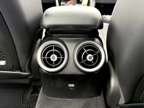 Used 2020 Alfa Romeo Giulia w/ Nero Edizione image 28