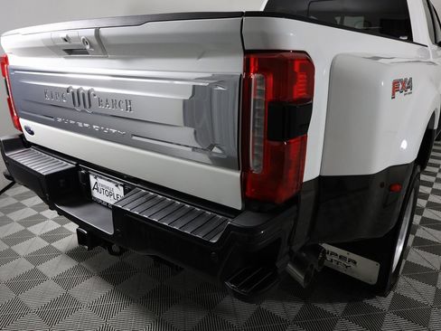 Used 2025 Ford F450 King Ranch w/ FX4 Off-Road Package image 56
