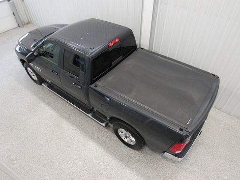 Used 2019 RAM 1500 Classic SLT AWD/4WD image 6