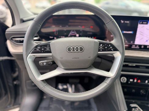 Used 2025 Audi Q5 Premium w/ Convenience Package AWD/4WD image 29