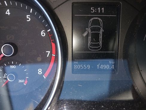 Used 2018 Volkswagen Passat 2.0T SE image 6