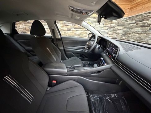 Certified 2023 Hyundai Elantra SEL image 14
