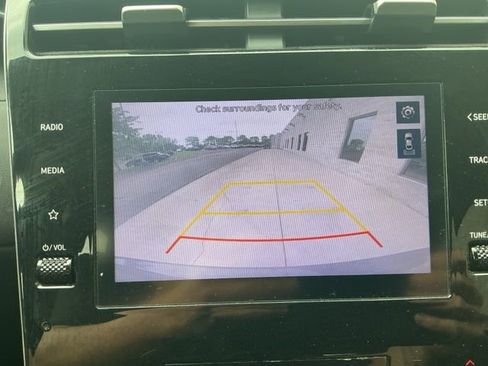 Certified 2024 Hyundai Tucson SEL FWD image 17