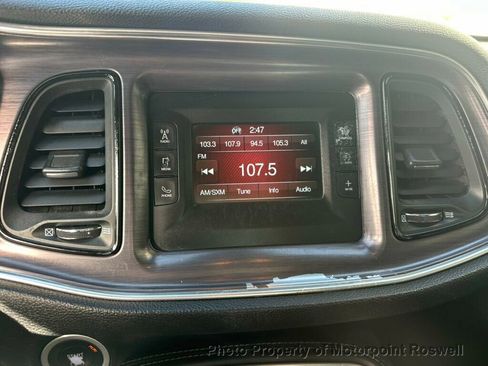 Used 2016 Dodge Challenger SXT image 16