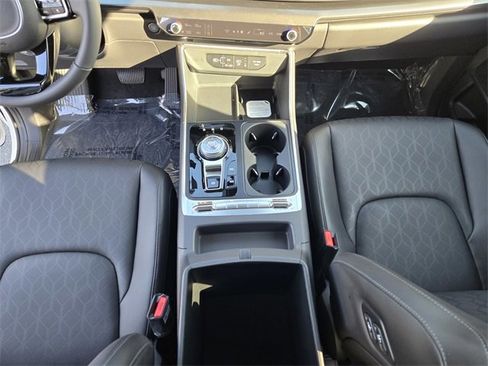 New 2026 Kia Carnival SX image 25