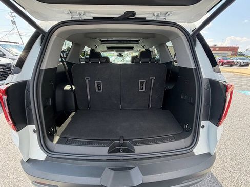 Certified 2023 GMC Acadia AT4 AWD/4WD image 19
