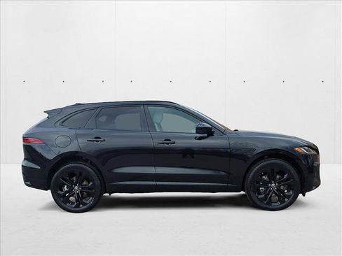 New 2025 Jaguar F-PACE R-Dynamic S image 6