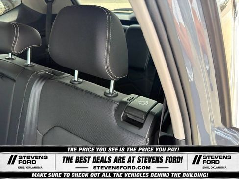 Used 2025 Volkswagen Atlas SE AWD/4WD image 34