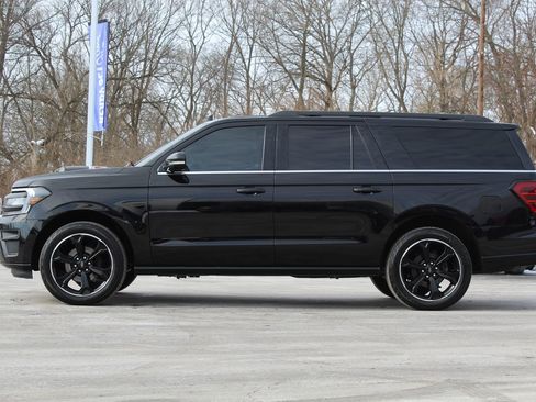 Used 2022 Ford Expedition Max Limited image 4