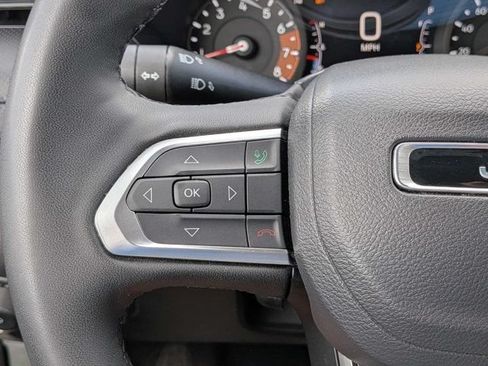 Certified 2025 Jeep Compass Latitude w/ Convenience Group AWD/4WD image 24