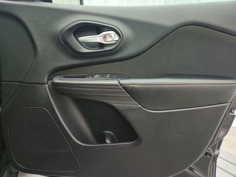 Used 2016 Jeep Cherokee Sport w/ Cold Weather Group image 25