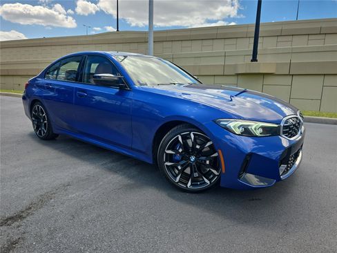 Used 2025 BMW M340i Sedan image 25