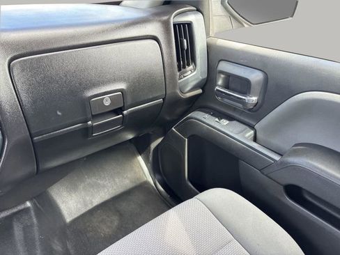 Used 2018 Chevrolet Silverado 1500 W/T RWD image 11