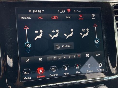 Used 2021 Jeep Grand Cherokee Laredo X image 22