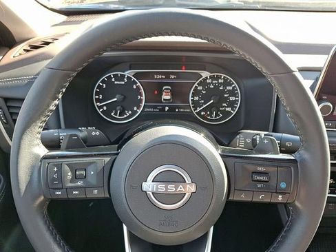 Used 2023 Nissan Rogue SV w/ SV Premium B Package image 20