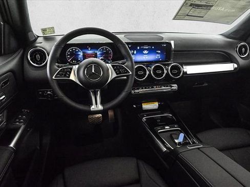 New 2026 Mercedes-Benz GLB 250 4MATIC image 20