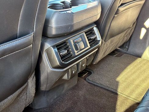 Used 2022 Ford F150 Lariat w/ Equipment Group 502A High AWD/4WD image 10