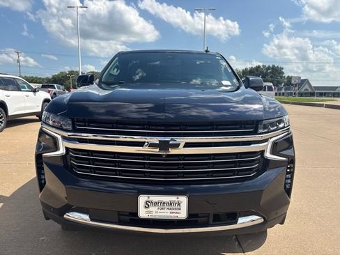 Used 2023 Chevrolet Tahoe LT w/ Luxury Package AWD/4WD image 8