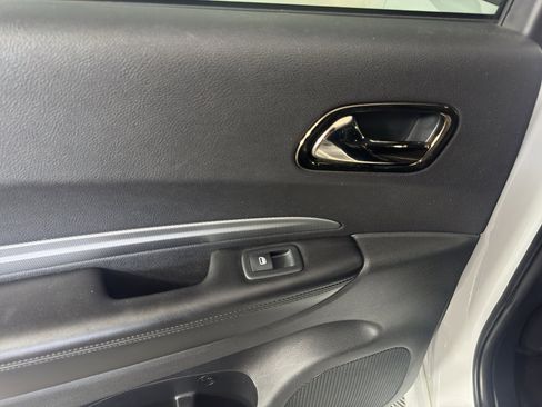 Used 2020 Dodge Durango GT RWD image 29